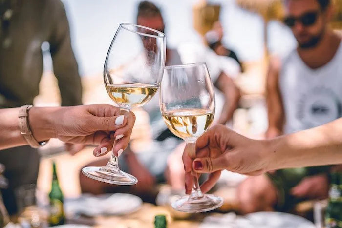 10 heerlijke zomerwijnen voor zonnige dagen