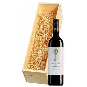 Wijnkist met Segredos de São Miguel Tinto